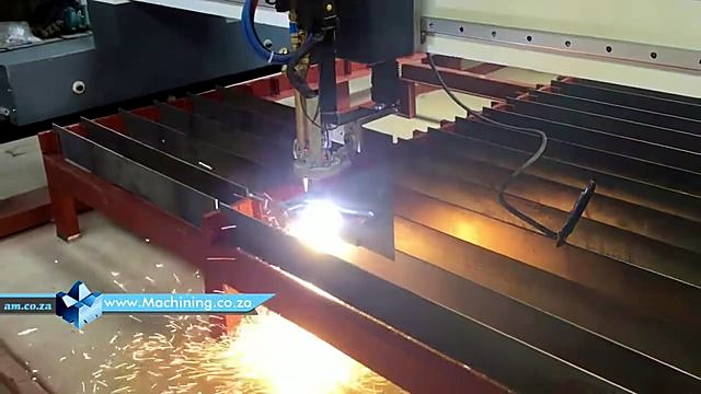 Plasma pierce with sparks through slat bed (SKU ask)