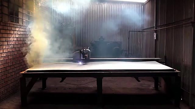 CLEAR MetalWise Lite plasma arc + smoke cutting steel plate (SKU ask)