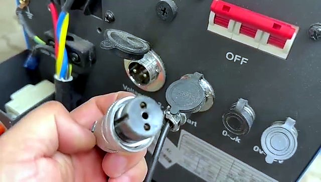 Voltage 5A + ON/OFF aviation connectors on power panel (SKU ask)