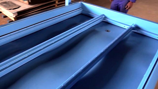 Water table cross-brace bed structure (SKU ask)