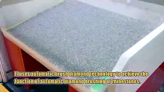 Silver rhinestone pool on shake tray (SKU ask)