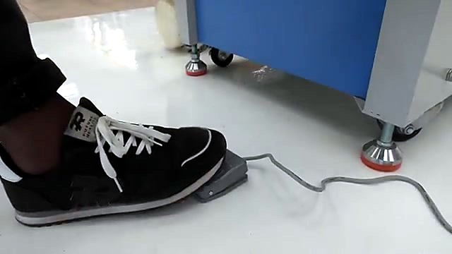 Foot pedal triggering pneumatic cycle (SKU ask)