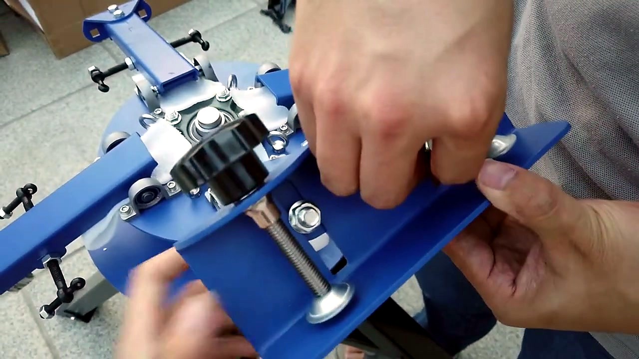 Blue arm assembly with star knobs + bearings (SKU ask)