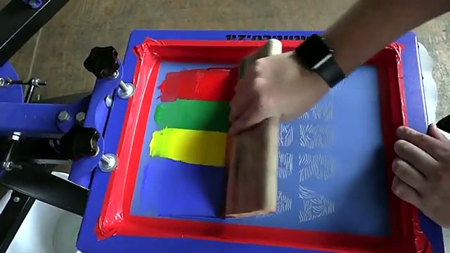 Four-colour ink squeegee rainbow pass (SKU ask)