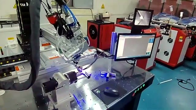 Dual monitors control UI + weld-tip camera (SKU ask)