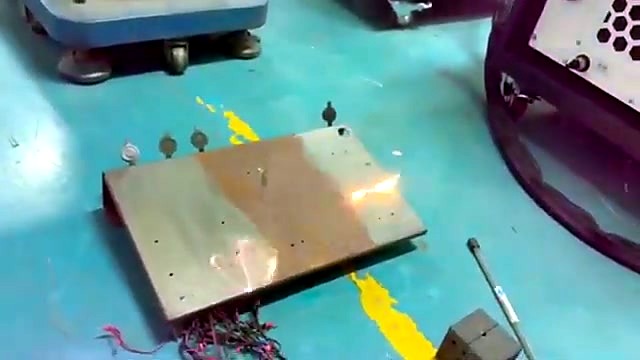 Cleaning torch + white cabinet in workshop (SKU ask)