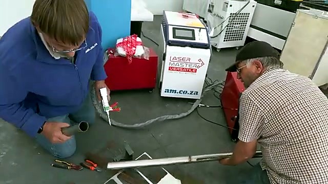 LASER MASTER VERSATILE TWO IN ONE WELD & CLEAN nameplate + torch (wattage open)