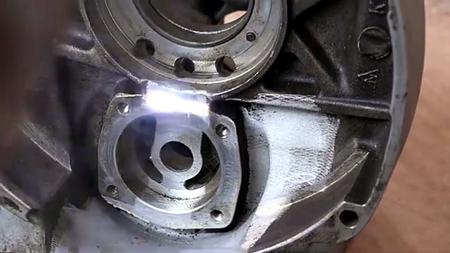 Bright cleaned aluminum vs oxidized (SKU ask)