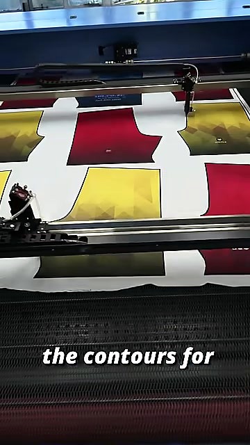 Dual gantries cutting printed apparel panels (SKU ask)