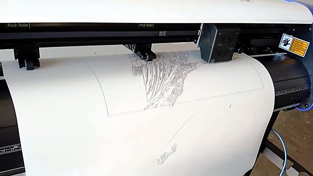 Blue end panel + pinch rollers + carriage on white media (SKU ask)
