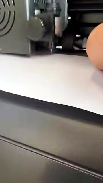 Tightening textured thumbscrew on carriage tool clamp (SKU ask)