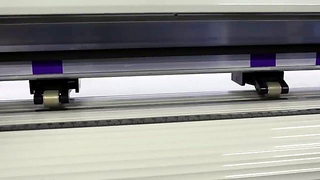 V-Series white body front on stand (SKU ask)