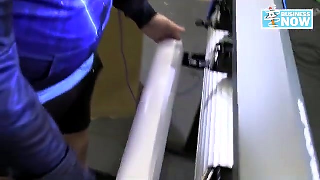 Loading white vinyl into rear rollers (SKU ask)