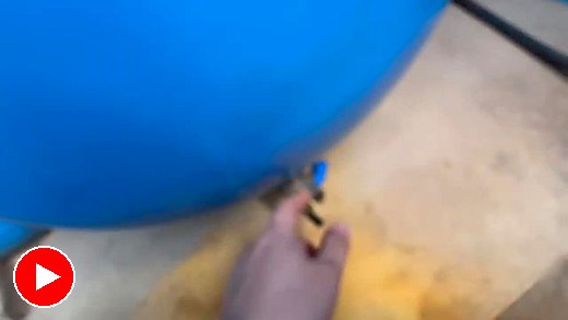 Air dryer