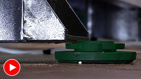 Leveling foot — install detail
