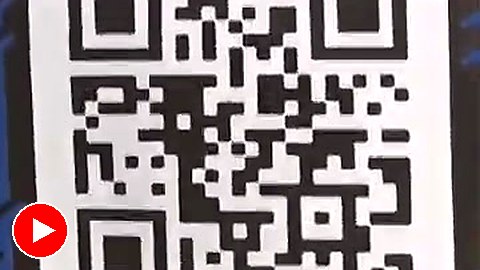 QR / graphic on garment