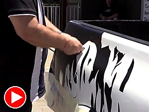 Bakkie side lettering